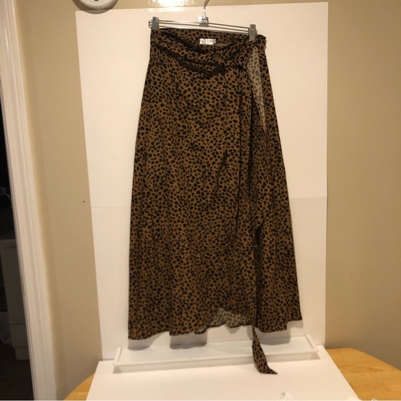 Boho Mid Length Maxi Wrap Skirt Polyester Leopard Print Size Large - Picture 3 of 5
